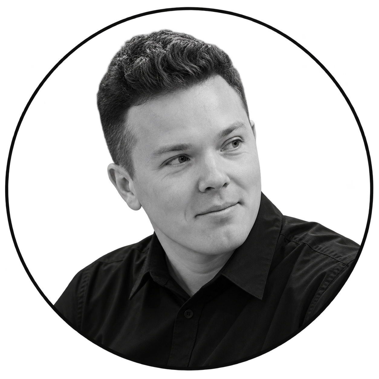 Black-and-white portrait of Nikita Metelitsa in a circular frame